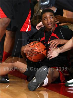 Thumbnail 2 in Westchester vs. De La Salle (Nike Extravaganza) photogallery.
