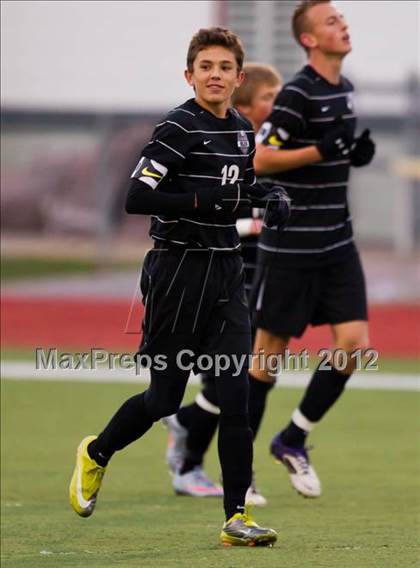 Thumbnail 2 in Pearland vs Angleton (Friendswood Invitational) photogallery.
