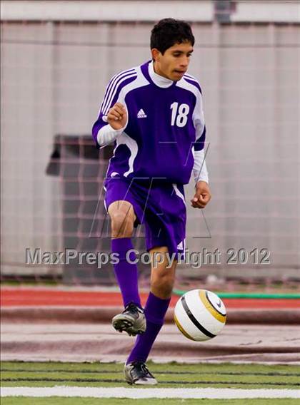 Thumbnail 2 in Pearland vs Angleton (Friendswood Invitational) photogallery.