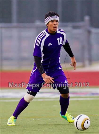 Thumbnail 2 in Pearland vs Angleton (Friendswood Invitational) photogallery.