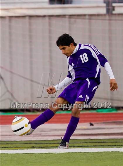 Thumbnail 3 in Pearland vs Angleton (Friendswood Invitational) photogallery.