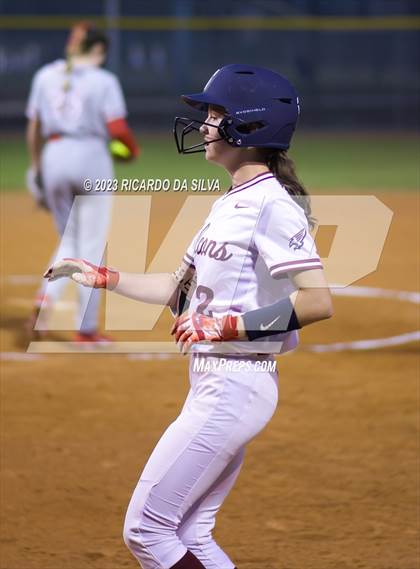 Thumbnail 2 in Tompkins vs Katy photogallery.