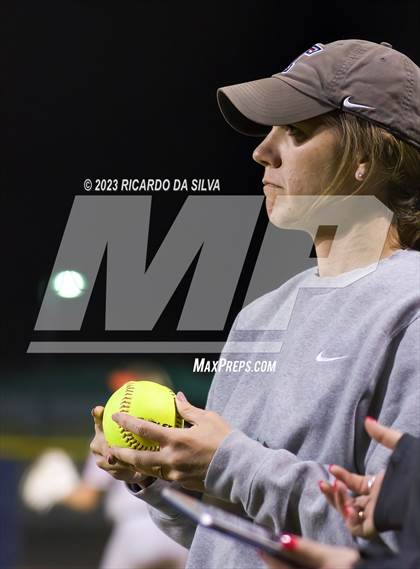 Thumbnail 3 in Tompkins vs Katy photogallery.