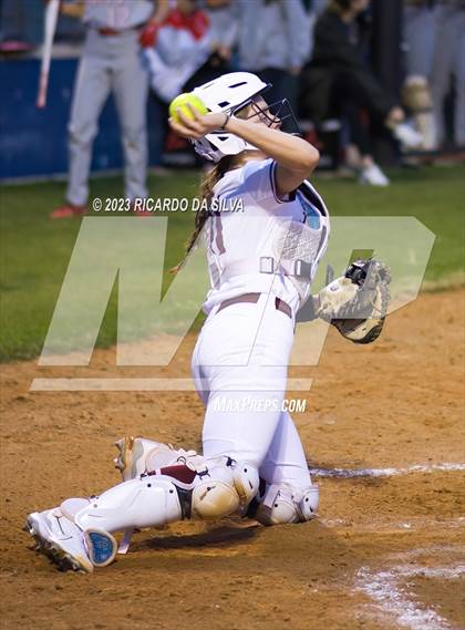Thumbnail 3 in Tompkins vs Katy photogallery.