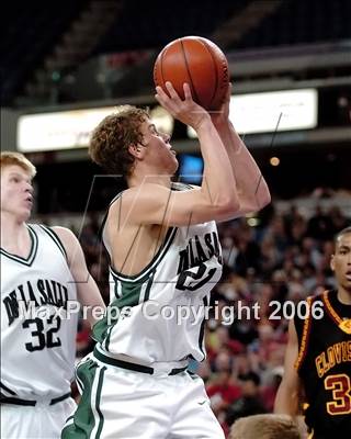 Thumbnail 3 in Clovis West vs. De La Salle (CIF State D1 Final) photogallery.