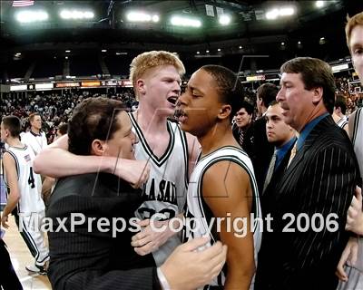 Thumbnail 1 in Clovis West vs. De La Salle (CIF State D1 Final) photogallery.
