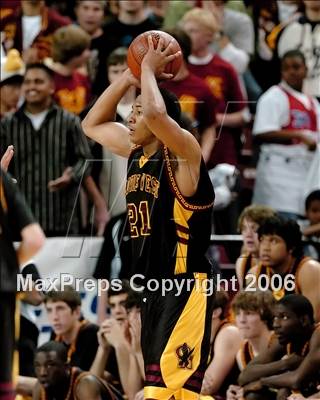 Thumbnail 1 in Clovis West vs. De La Salle (CIF State D1 Final) photogallery.