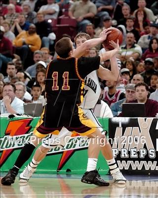 Thumbnail 3 in Clovis West vs. De La Salle (CIF State D1 Final) photogallery.