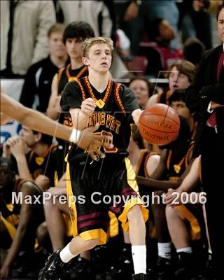 Thumbnail 2 in Clovis West vs. De La Salle (CIF State D1 Final) photogallery.