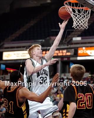 Thumbnail 3 in Clovis West vs. De La Salle (CIF State D1 Final) photogallery.