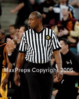 Thumbnail 1 in Clovis West vs. De La Salle (CIF State D1 Final) photogallery.