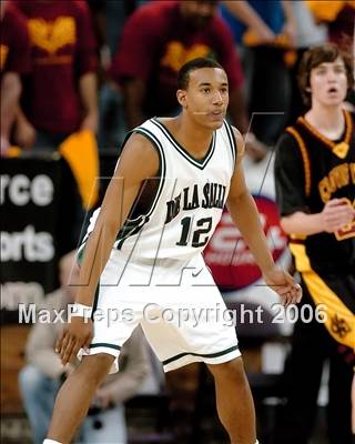 Thumbnail 1 in Clovis West vs. De La Salle (CIF State D1 Final) photogallery.