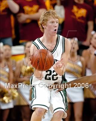 Thumbnail 1 in Clovis West vs. De La Salle (CIF State D1 Final) photogallery.
