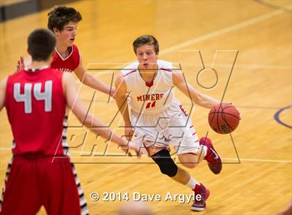 Thumbnail 1 in Spanish Fork vs. Park City (Riverton Holiday Tournament) photogallery.