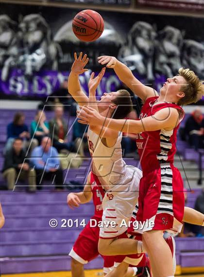 Thumbnail 2 in Spanish Fork vs. Park City (Riverton Holiday Tournament) photogallery.