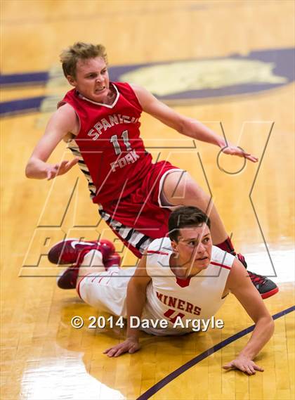 Thumbnail 1 in Spanish Fork vs. Park City (Riverton Holiday Tournament) photogallery.