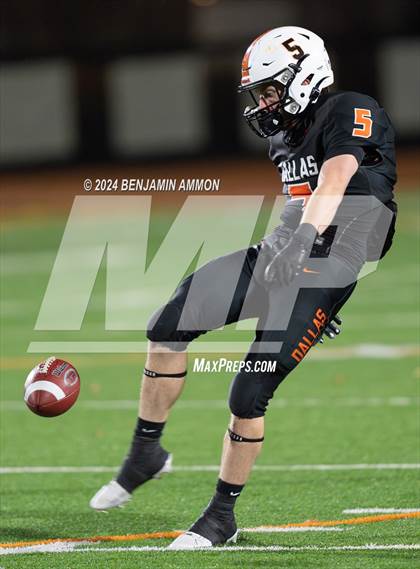 Thumbnail 3 in West Albany @ Dallas (OHSAA 5A Quarterfinal) photogallery.