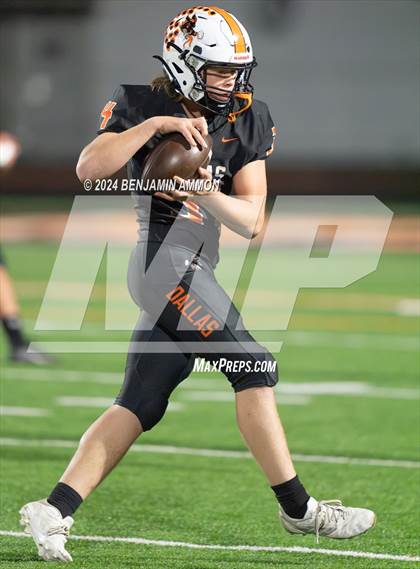 Thumbnail 3 in West Albany @ Dallas (OHSAA 5A Quarterfinal) photogallery.