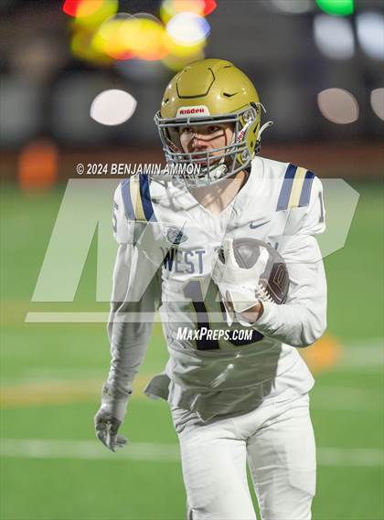 Thumbnail 2 in West Albany @ Dallas (OHSAA 5A Quarterfinal) photogallery.