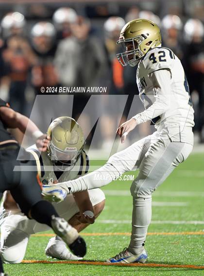 Thumbnail 2 in West Albany @ Dallas (OHSAA 5A Quarterfinal) photogallery.