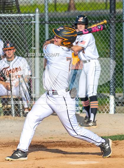 Thumbnail 1 in East central @ Lawrenceburg photogallery.