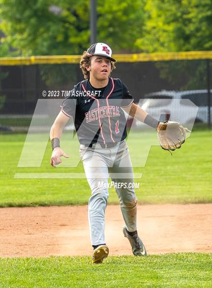 Thumbnail 1 in East central @ Lawrenceburg photogallery.