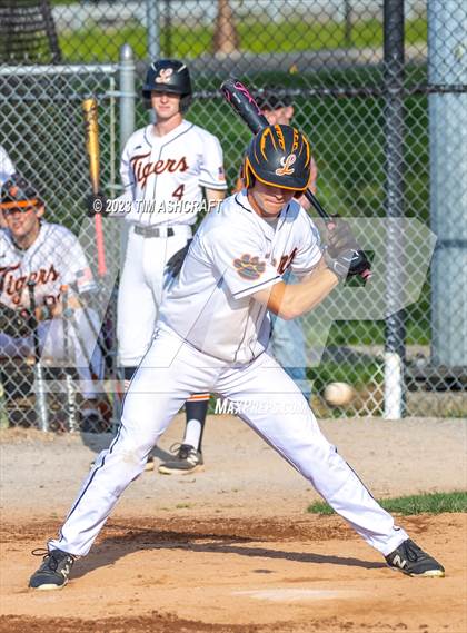 Thumbnail 1 in East central @ Lawrenceburg photogallery.