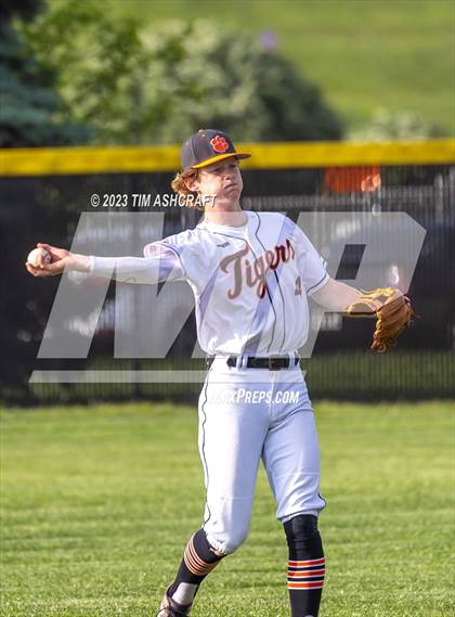 Thumbnail 1 in East central @ Lawrenceburg photogallery.