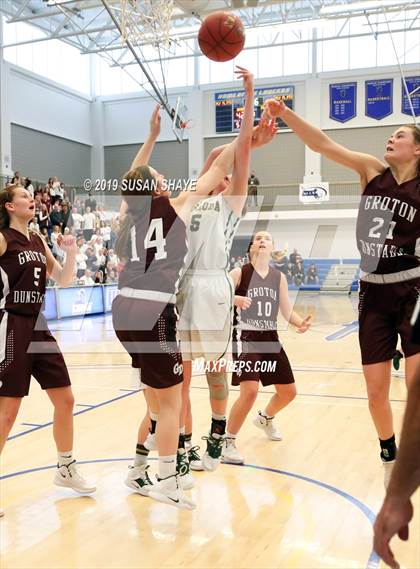 Thumbnail 2 in Nashoba Regional vs. Groton-Dunstable (MIAA Division 2 Central Final) photogallery.