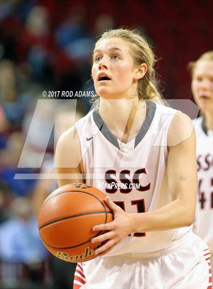 Thumbnail 3 in South Sioux City vs. Norris (NSAA Class B Final) photogallery.