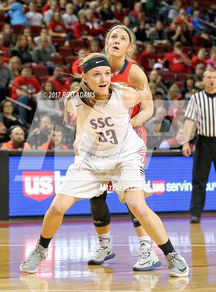 Thumbnail 3 in South Sioux City vs. Norris (NSAA Class B Final) photogallery.