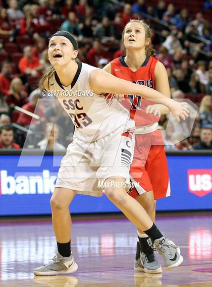 Thumbnail 3 in South Sioux City vs. Norris (NSAA Class B Final) photogallery.