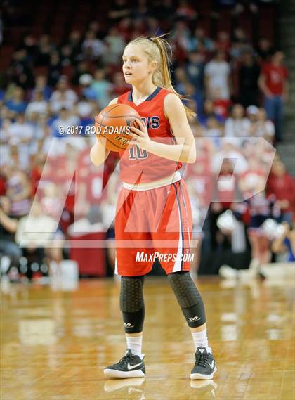Thumbnail 1 in South Sioux City vs. Norris (NSAA Class B Final) photogallery.