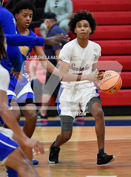 Thumbnail 2 in Auburndale vs Southeast (Sunbash Tournament) photogallery.