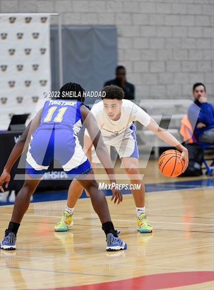 Thumbnail 2 in Auburndale vs Southeast (Sunbash Tournament) photogallery.