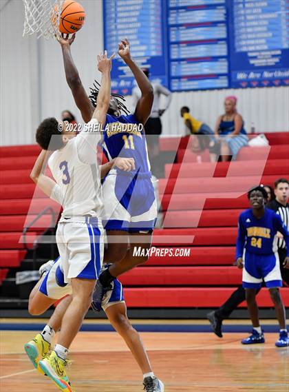 Thumbnail 2 in Auburndale vs Southeast (Sunbash Tournament) photogallery.