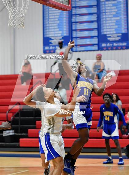 Thumbnail 1 in Auburndale vs Southeast (Sunbash Tournament) photogallery.