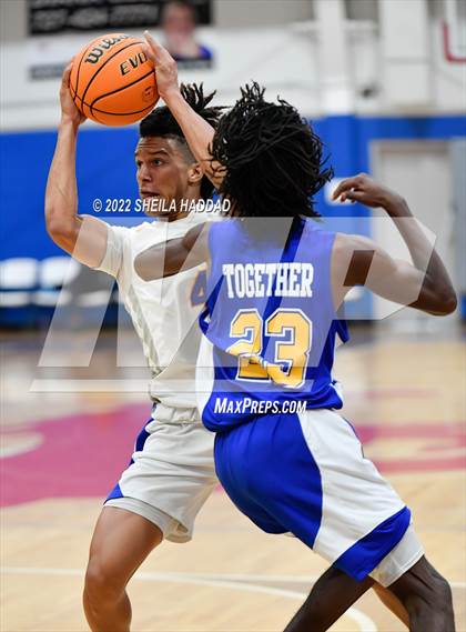 Thumbnail 3 in Auburndale vs Southeast (Sunbash Tournament) photogallery.