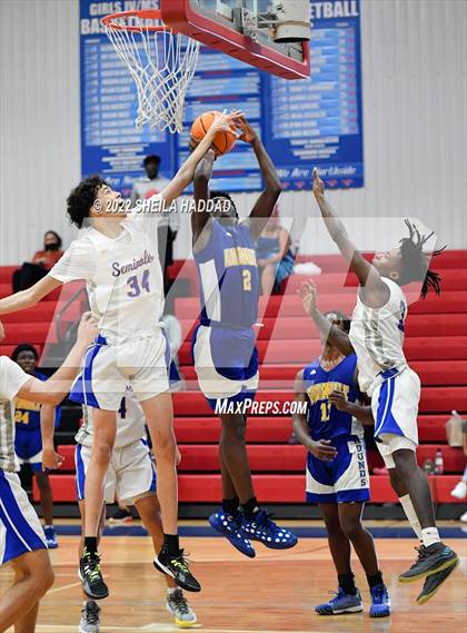Thumbnail 1 in Auburndale vs Southeast (Sunbash Tournament) photogallery.