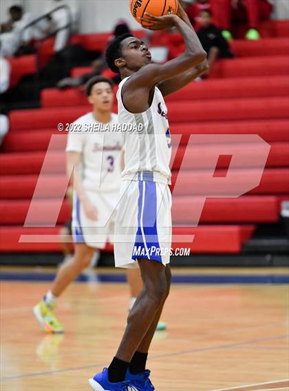 Thumbnail 2 in Auburndale vs Southeast (Sunbash Tournament) photogallery.
