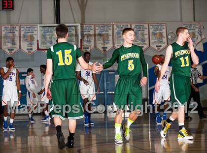 Thumbnail 3 in Pinewood vs. St. Joseph Notre Dame (CIF D5 NorCal Regional Final) photogallery.