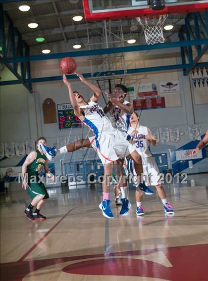 Thumbnail 1 in Pinewood vs. St. Joseph Notre Dame (CIF D5 NorCal Regional Final) photogallery.