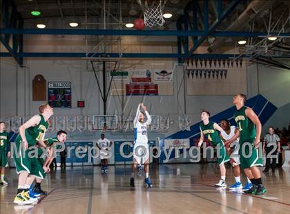 Thumbnail 1 in Pinewood vs. St. Joseph Notre Dame (CIF D5 NorCal Regional Final) photogallery.