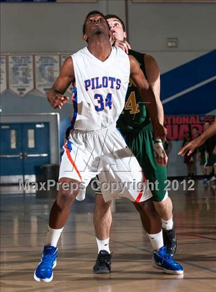 Thumbnail 3 in Pinewood vs. St. Joseph Notre Dame (CIF D5 NorCal Regional Final) photogallery.