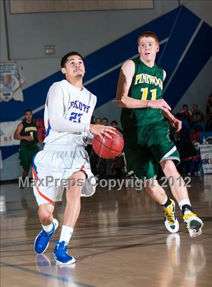 Thumbnail 2 in Pinewood vs. St. Joseph Notre Dame (CIF D5 NorCal Regional Final) photogallery.
