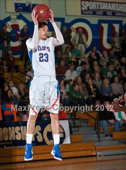 Thumbnail 3 in Pinewood vs. St. Joseph Notre Dame (CIF D5 NorCal Regional Final) photogallery.