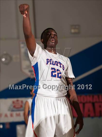 Thumbnail 3 in Pinewood vs. St. Joseph Notre Dame (CIF D5 NorCal Regional Final) photogallery.