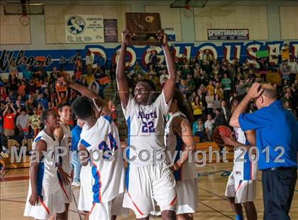 Thumbnail 1 in Pinewood vs. St. Joseph Notre Dame (CIF D5 NorCal Regional Final) photogallery.