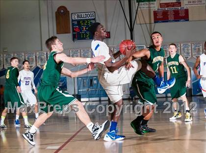 Thumbnail 2 in Pinewood vs. St. Joseph Notre Dame (CIF D5 NorCal Regional Final) photogallery.