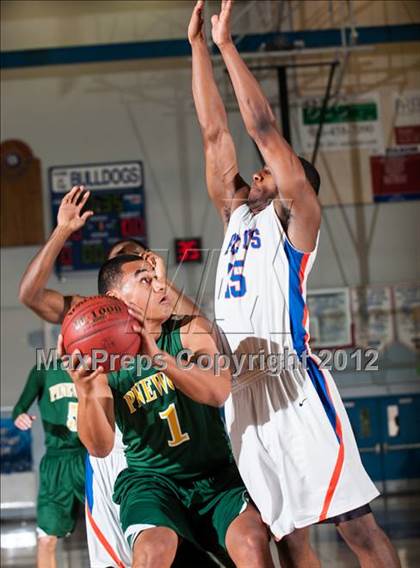 Thumbnail 2 in Pinewood vs. St. Joseph Notre Dame (CIF D5 NorCal Regional Final) photogallery.